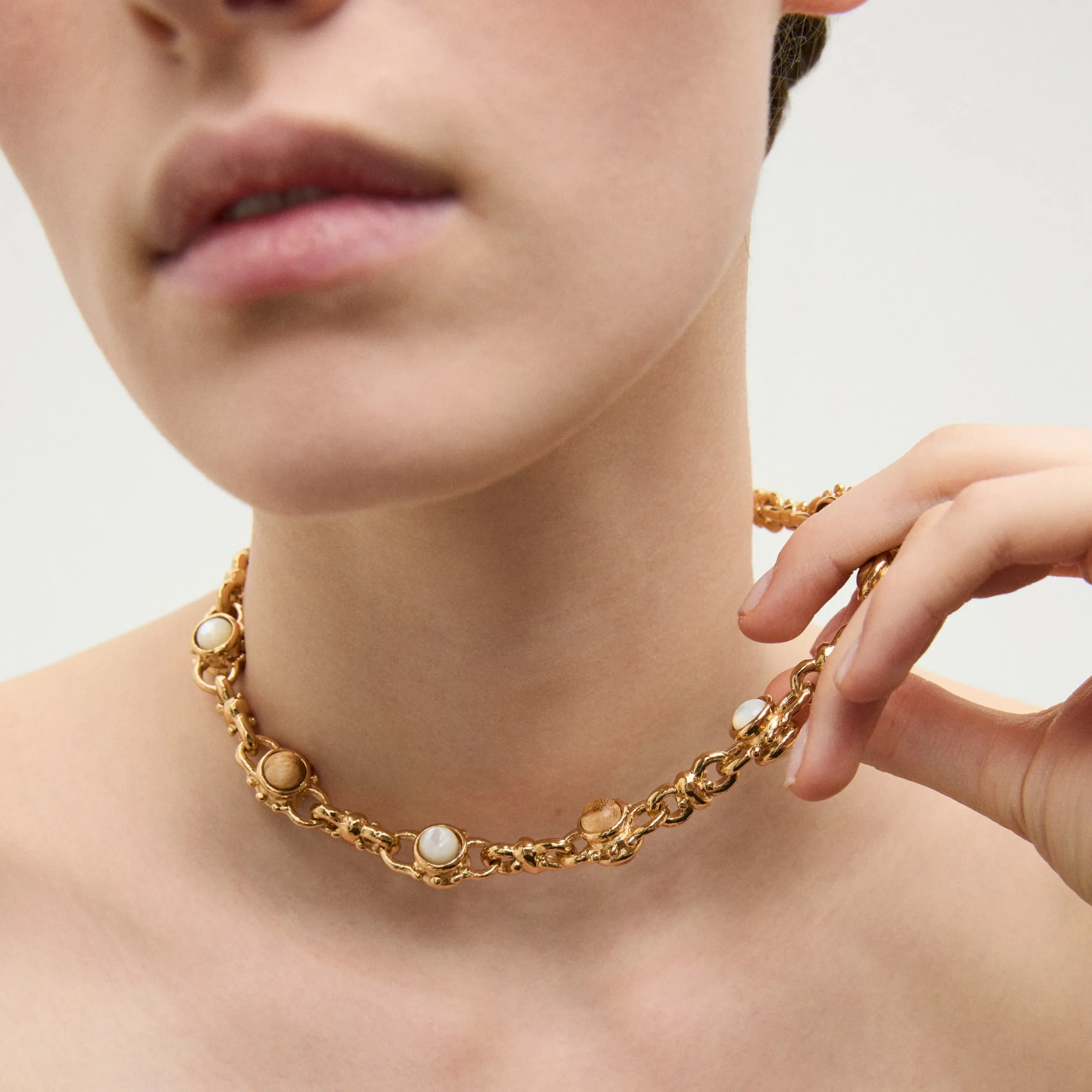 Collier Amarante cabochons multi - Nacre blanche & Bois